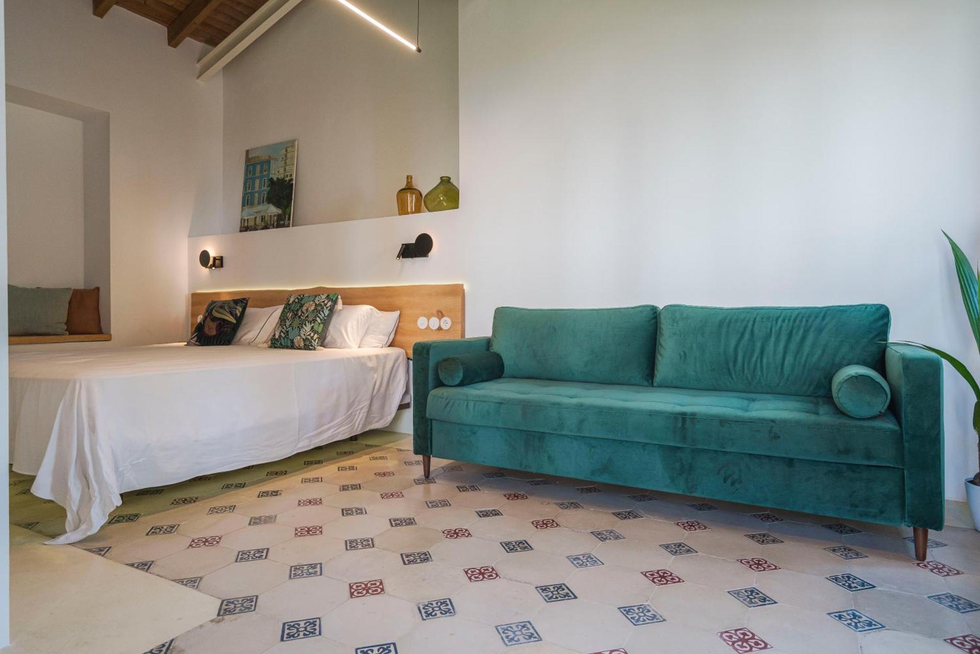 La Moderna Suites 말라가 외부 사진